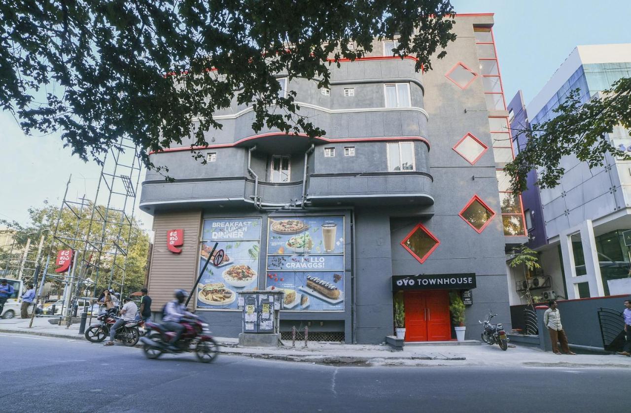 Townhouse Chic 364 Richmond Road Near Cubbon Park Hotel Bangalore Bagian luar foto